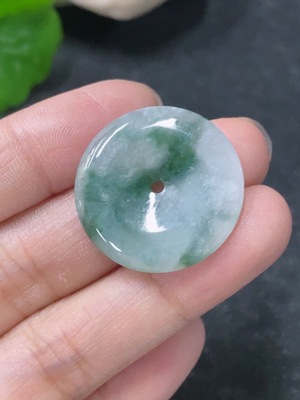 F32791574 Jadeite Peace Knot Pendant Total Weight Approx.4.24g