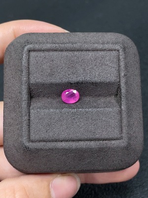 C43151957 红宝石裸石  货品总约1.01克拉 吉尔德证书：1.01克拉 无烧 Vivid purplish Pink 缅甸 AIGS证书：1.01克拉 无烧 Reddish Pink 缅甸