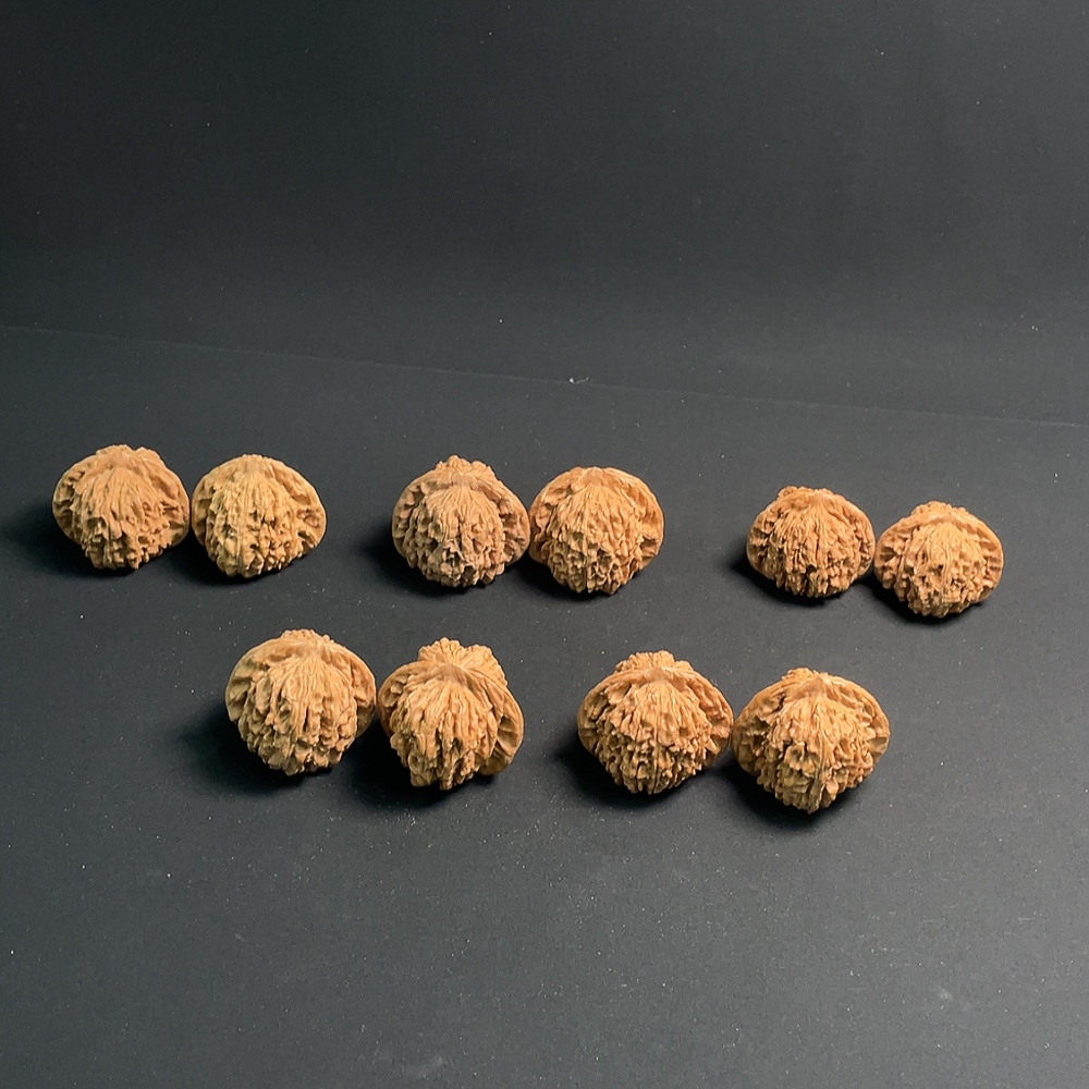 W22514683 Four Buildings Walnuts, Sell as a Lot in Five Pairs