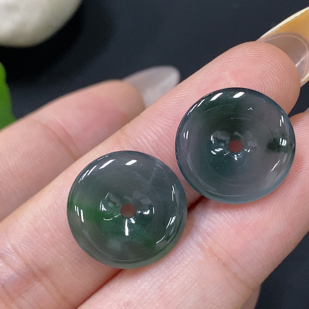 F29416929 Jadeite Pendant Sell as a Lot