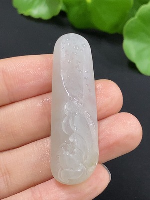 F42968838 翡翠莲花挂件 毛货 货品总重约9.52g