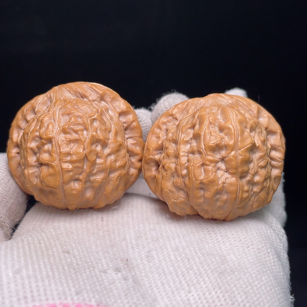 W26986298 Pumpkin-shaped Walnut, total weight approx. 44.3g, size around 42.2mm