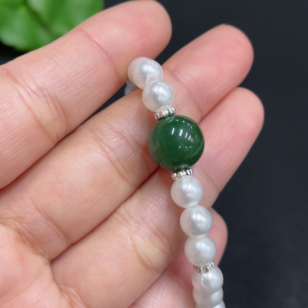 H34073744 African Emerald (Dulong Jade)