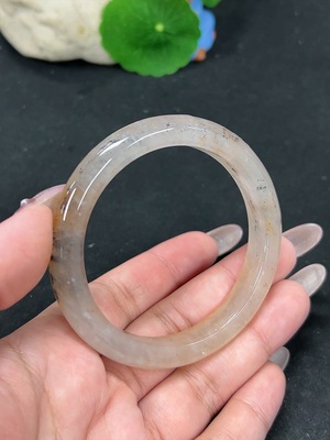 H41939273 非洲翠(独龙玉)正圈手镯 圈口56.4 货品总重约37.5g