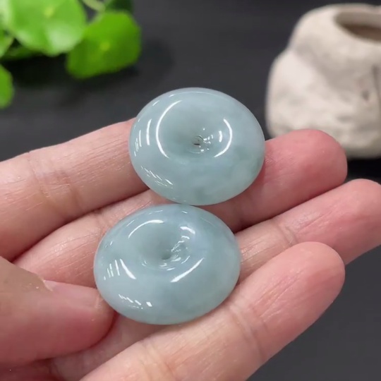 F32770446 JadeitePeace Pendant