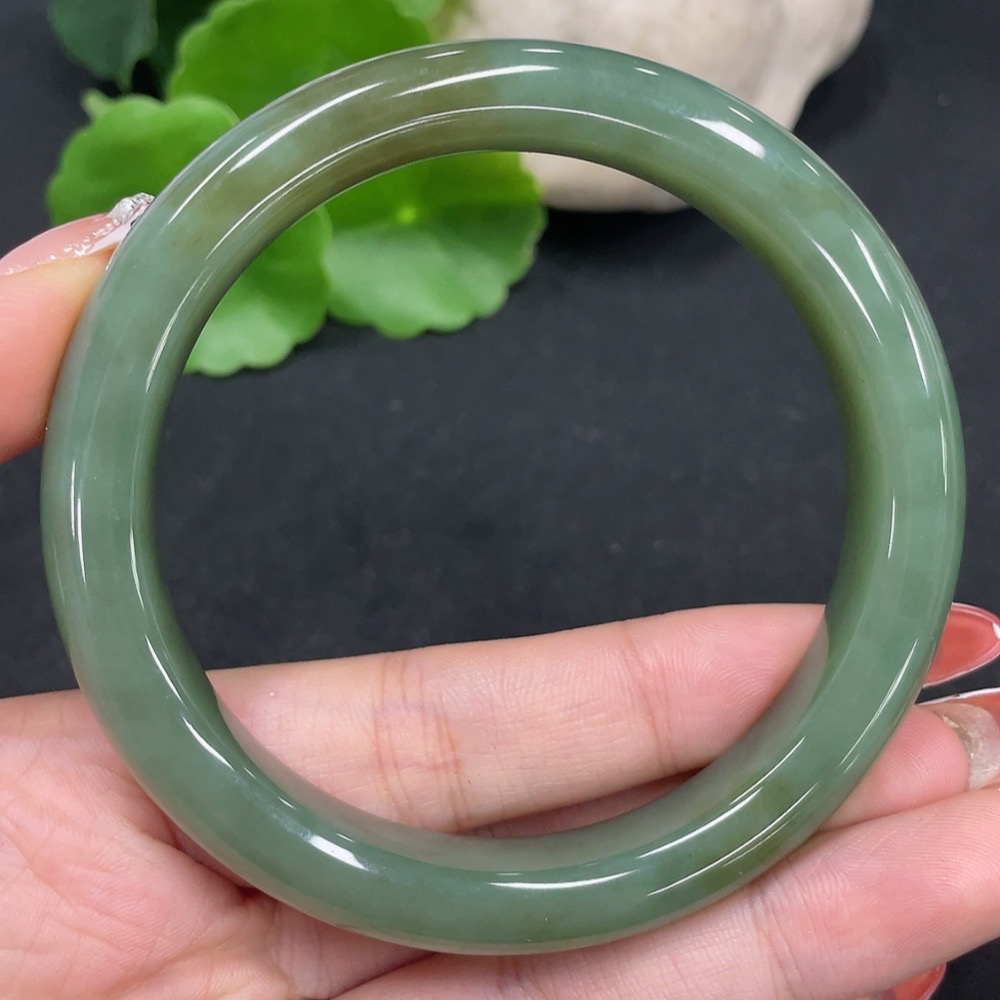H34062927 Hetian Jade Round Bracelet Size 60.4 Total Weight Approx. 55.1g