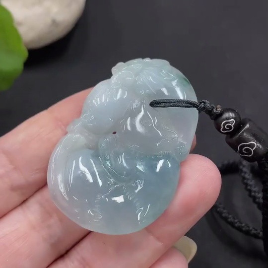 F21330544 Jadeite Fu Shou Pendant