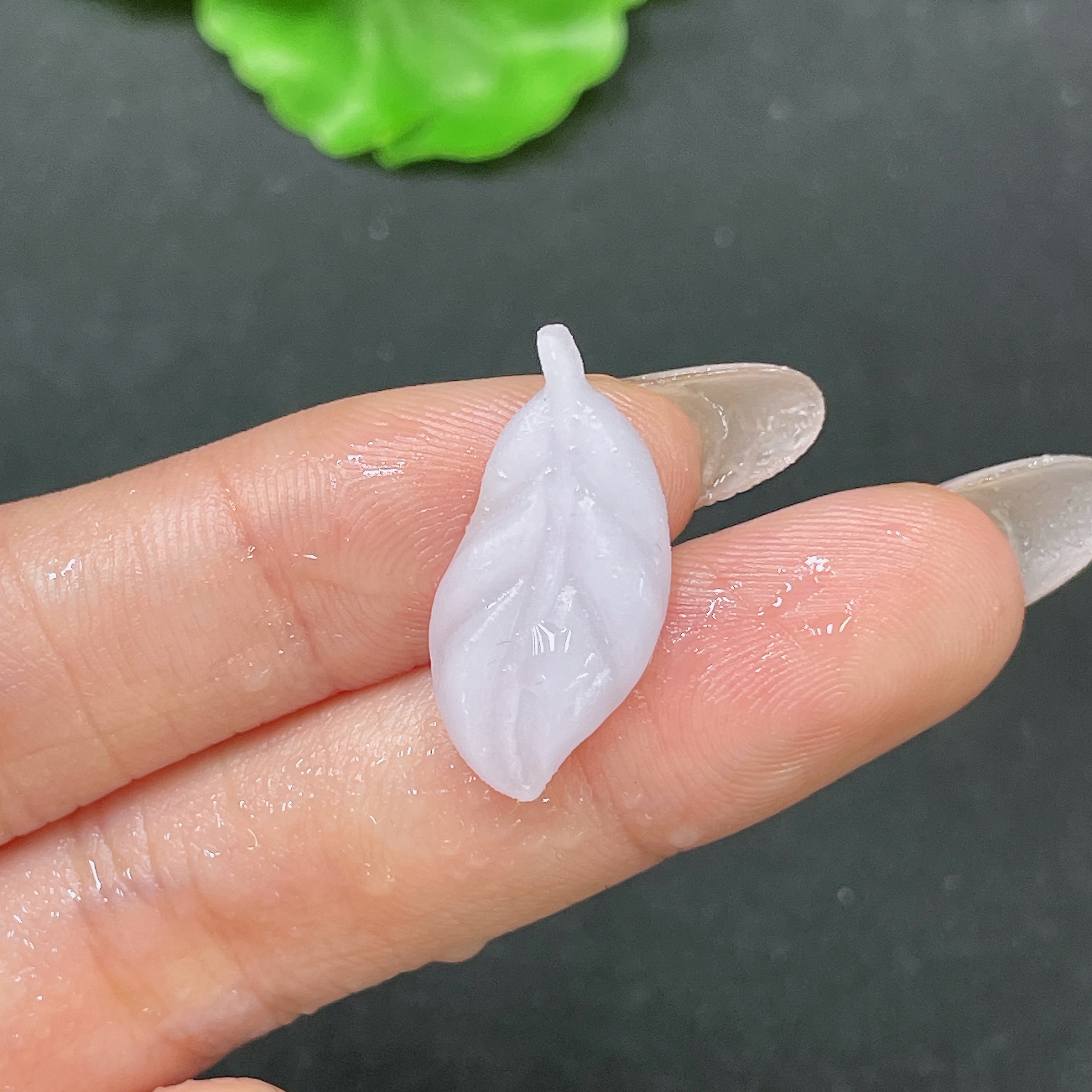 F35137803 Jadeite pendant rough leaf total weight about 1.73g