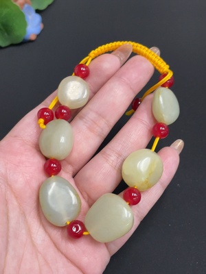 H32738349 Hetian Jade Bracelet, Undetermined Skin Color Origin, Matching Beads Not Hetian Jade, Total Weight Approximately 42.5g