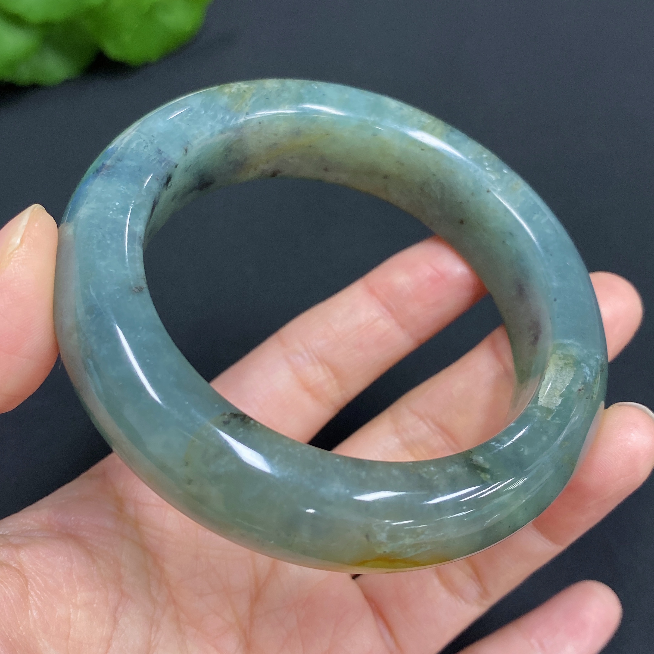 H29406475 Xiuyu (Serpentine Jade) Regular Bracelet Size 55 Total Weight Approx. 70.3g