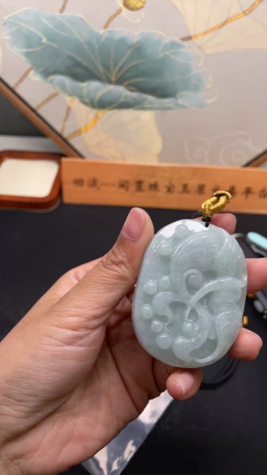 F33826016 Jadeite Crane Pendant, Total Weight Including Rope Approx. 79g