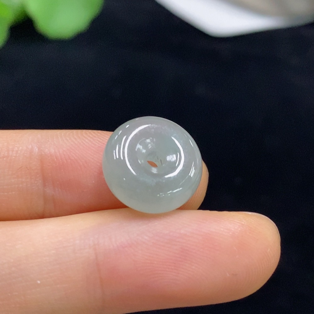 F33928985 Jadeite Safety Buckle Pendant, Total Weight Approx. 2.28g