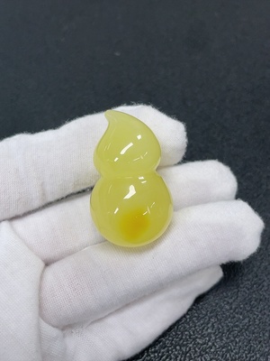C42068735 琥珀蜜蜡饰品  货品总重约8.15克