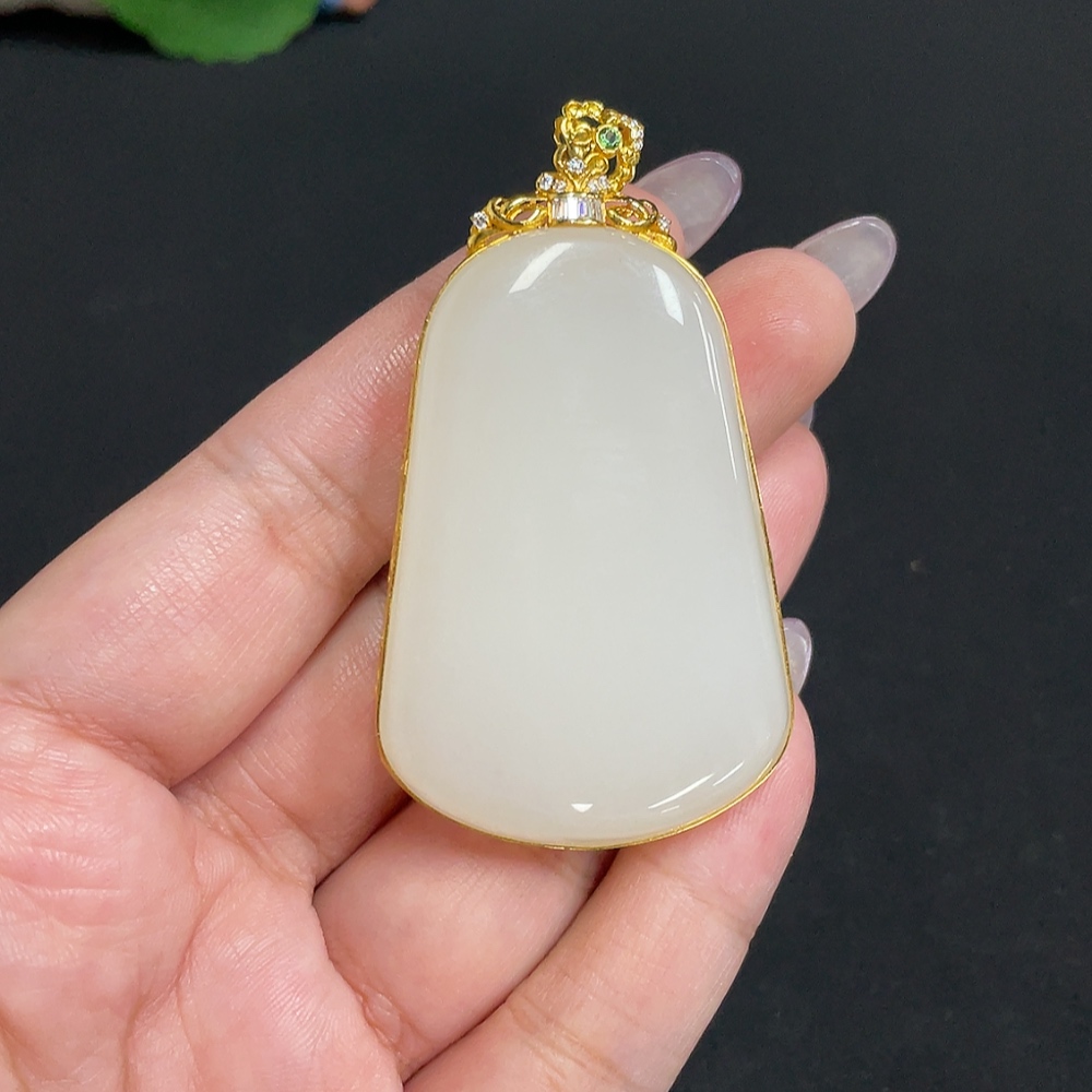 H33901157 Hetian Jade Inlaid Pendant, Plain Pendant, Total Weight Approx. 47.8g, 18k