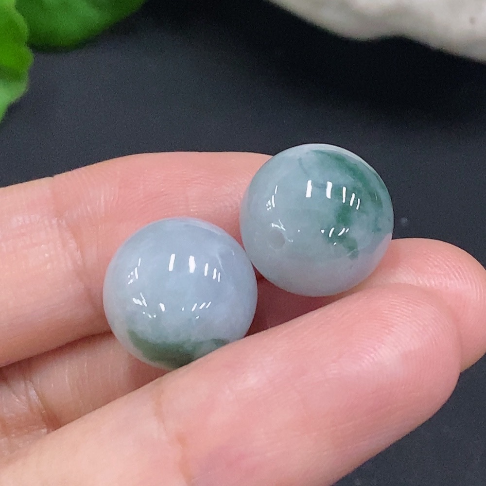 F32741783 Jadeite Beads Sell as a Lot