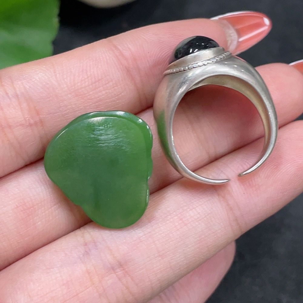 H34980229 Hetian Jade Pendant + Openable Inlaid Ring Non-Gold Total Weight Approx. 13.6g