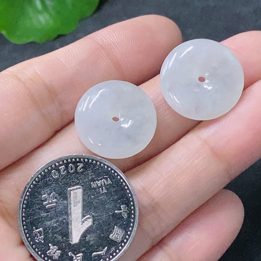 F33943094 Jadeite Peace Knot Pendant