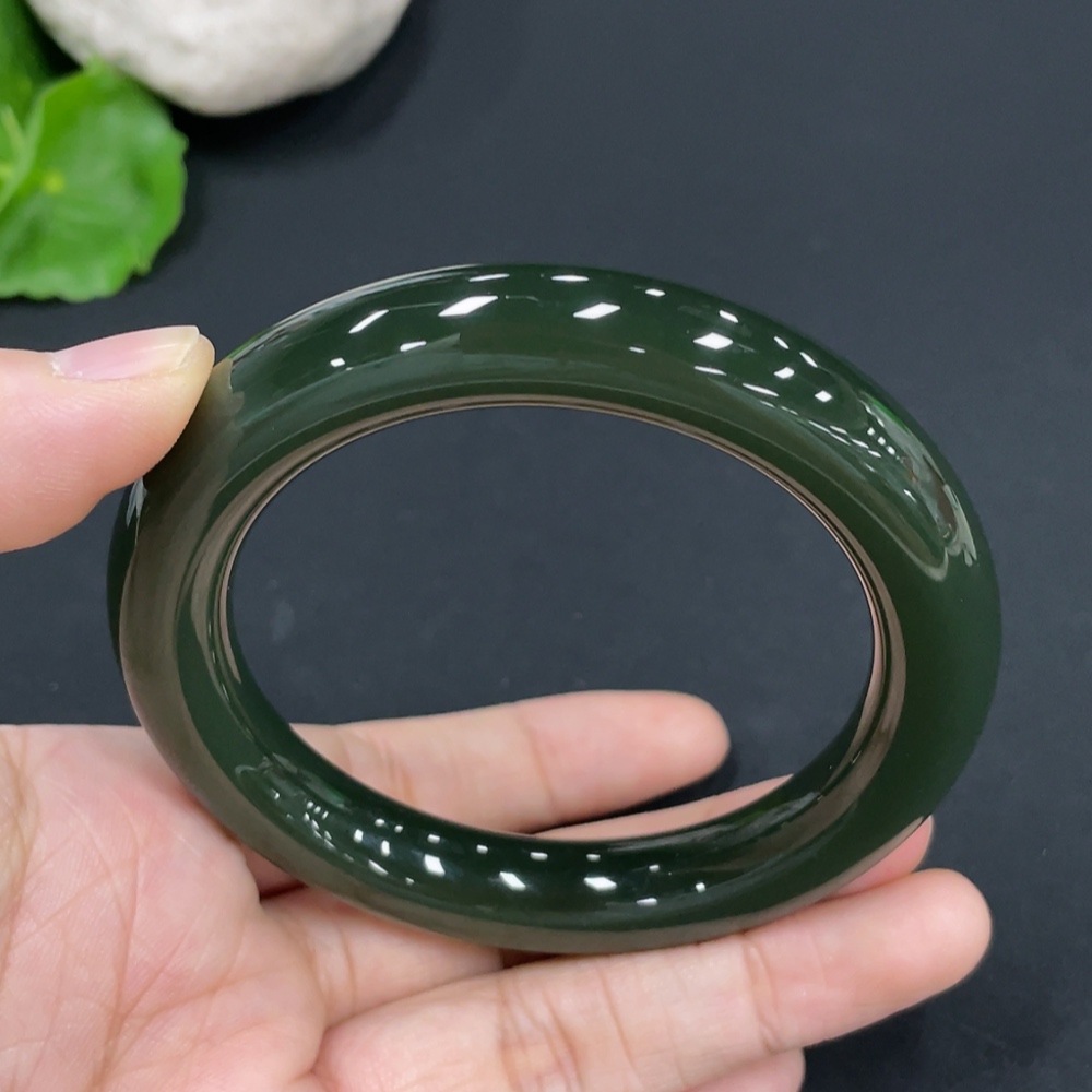 H29324333 Hetian Jade Round Bangle Size 55.2 Total Weight Approx. 56.8g