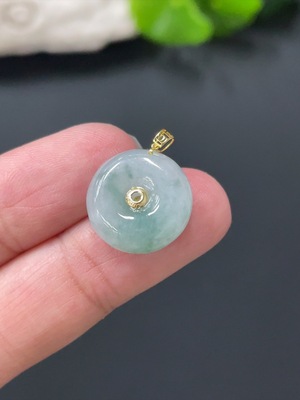 F28230321 Jadeite Safety Buckle Pendant, 18k Gold Inlaid, Total Weight Approx. 2.6g