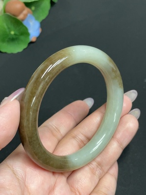 H33930605 Hetian Jade Round Bangle Size 57.3 Total Weight Approx. 52.3g