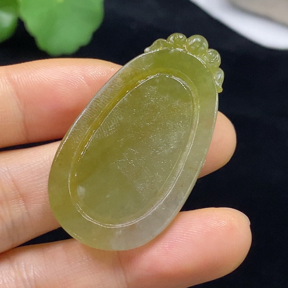 F32803692 JadeiteUnpolished Antique Pendant, Total Weight Approx. 10.63g