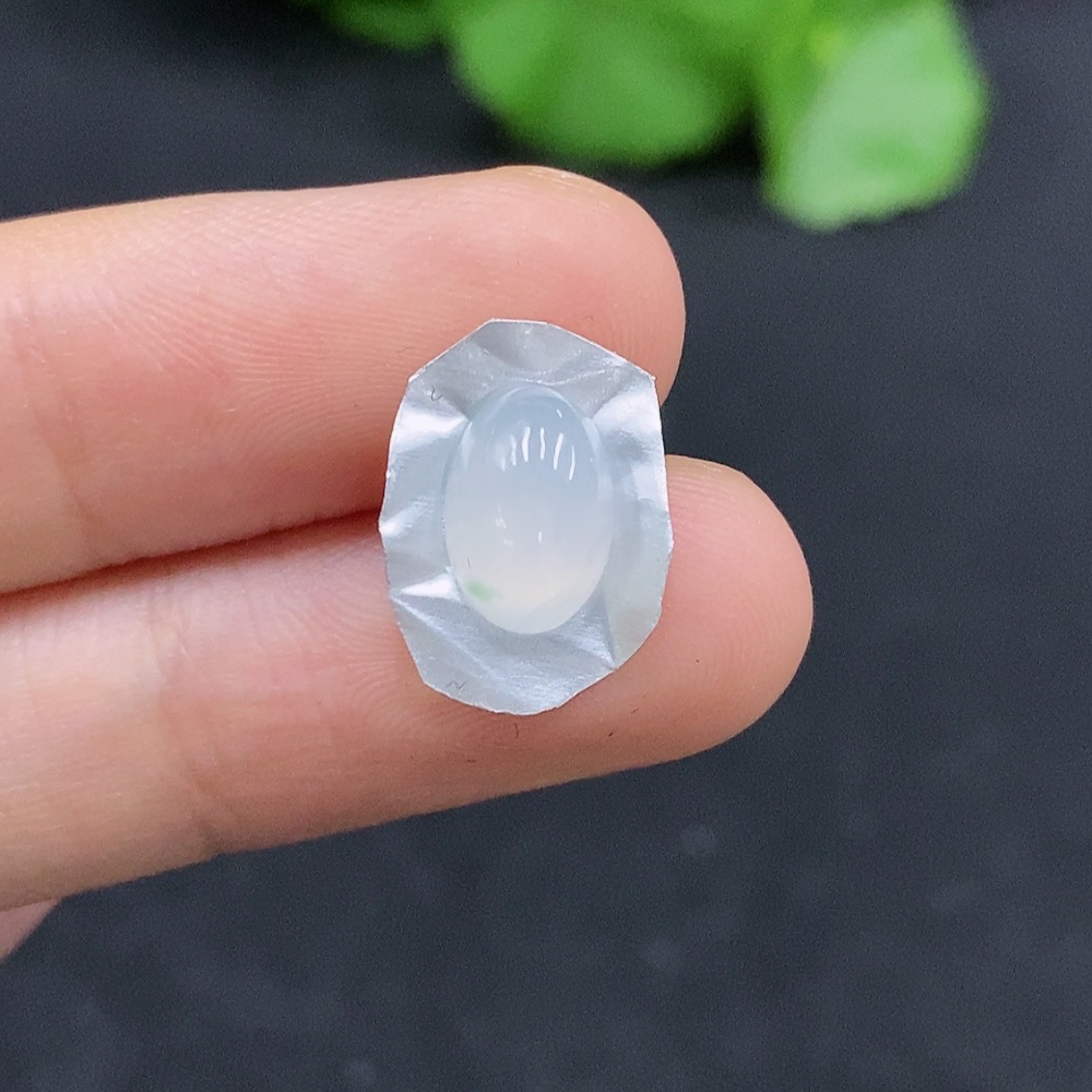 F31653832 Jadeite cabochon inlay piece, total weight approximately 0.44g