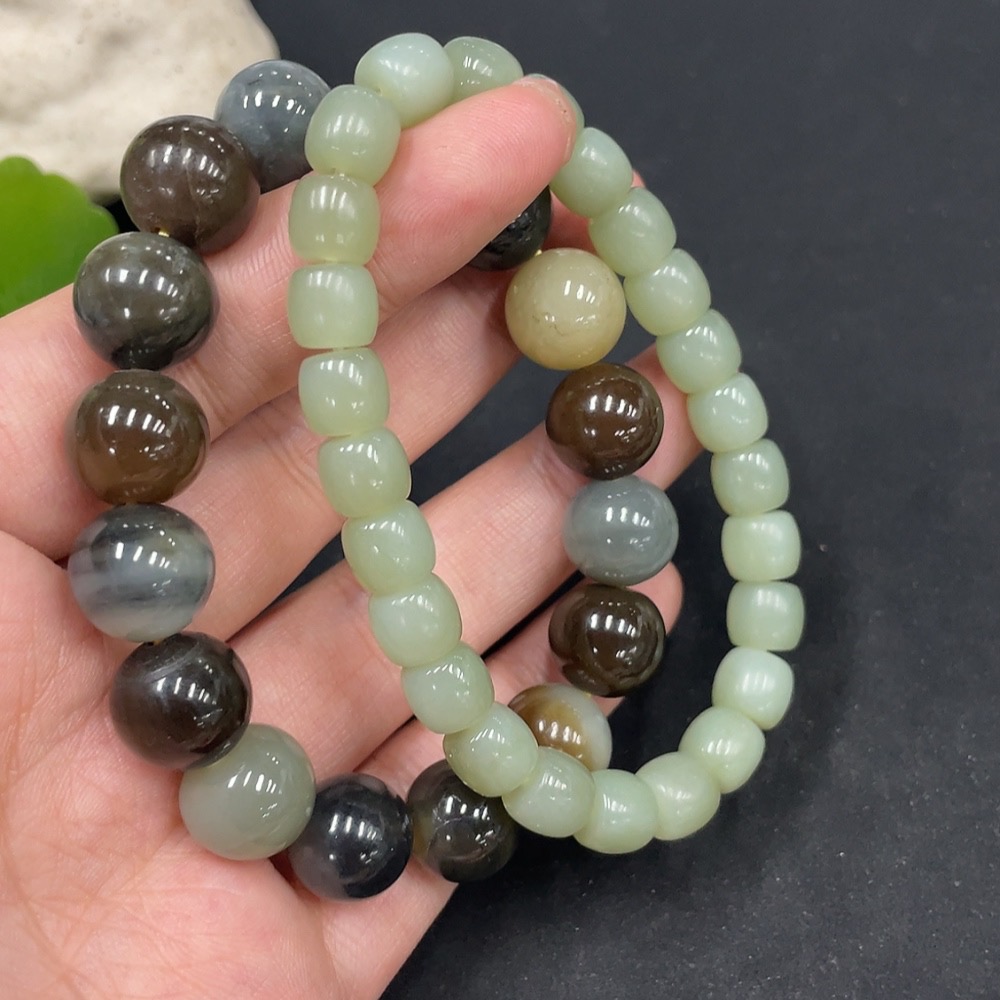 H30521747 Hetian Jade Bracelet, Maximum Bead Size Approx. 11.4mm, Total Weight Approx. 62.3g