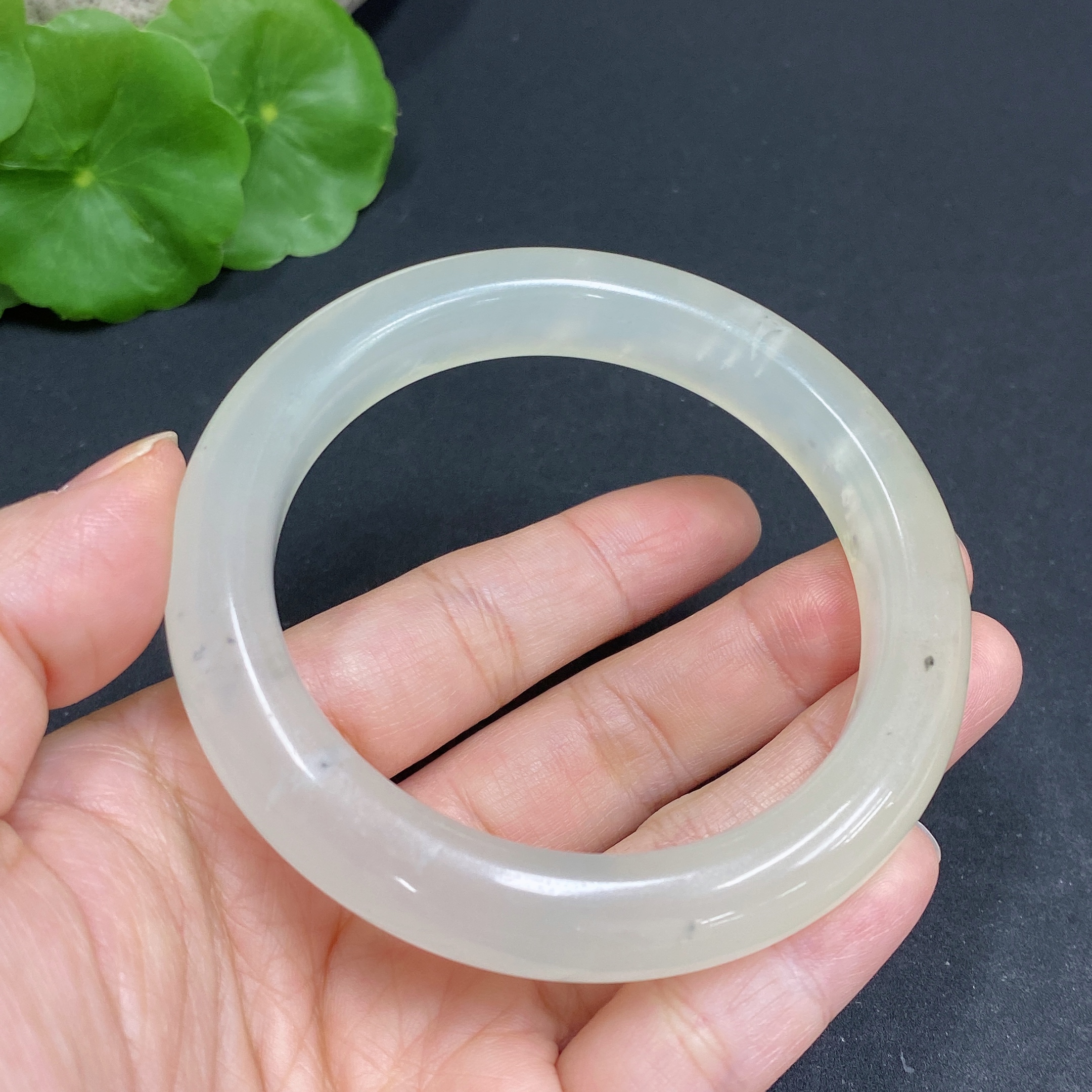 H33939977 Xiuyu (Serpentine Jade) Regular Round Bracelet Size 55.6 Approx. 48g