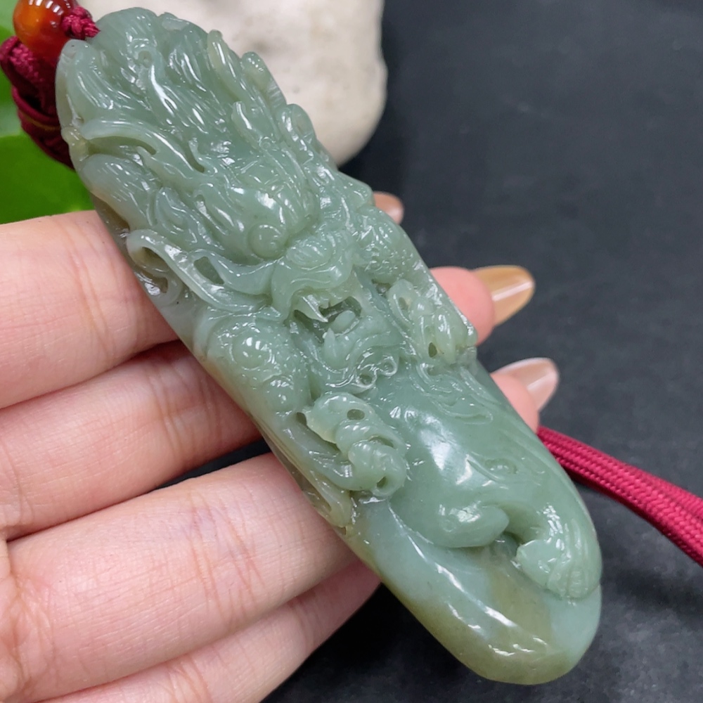 H31672460 Hetian Jade Handheld Carving - Dragon