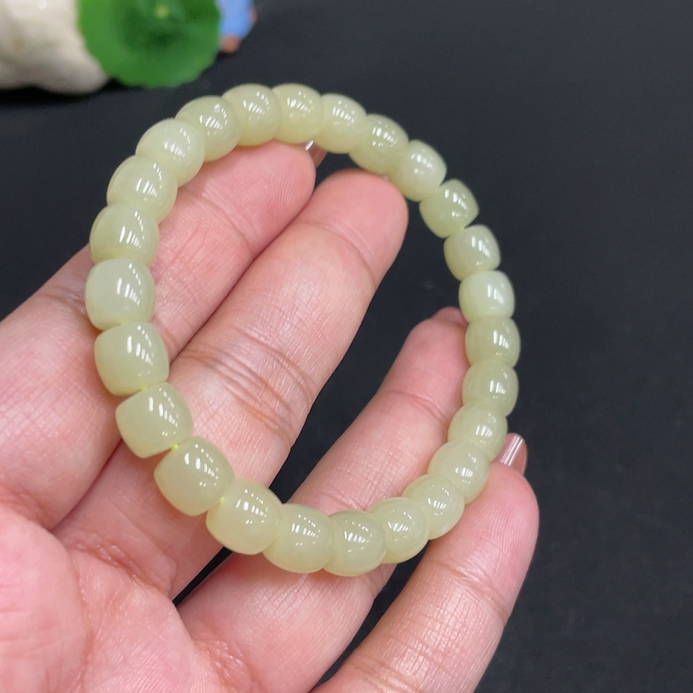 H34004770 Hetian Jade Bracelet Approx. 7.7mm Total Weight Approx. 22.2g
