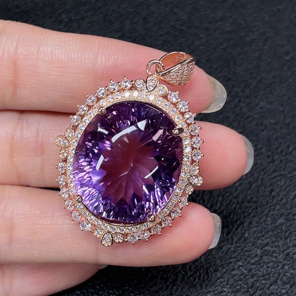 C34006703 Crystal Pendant Non-Gold Total Weight Approx. 15.08g