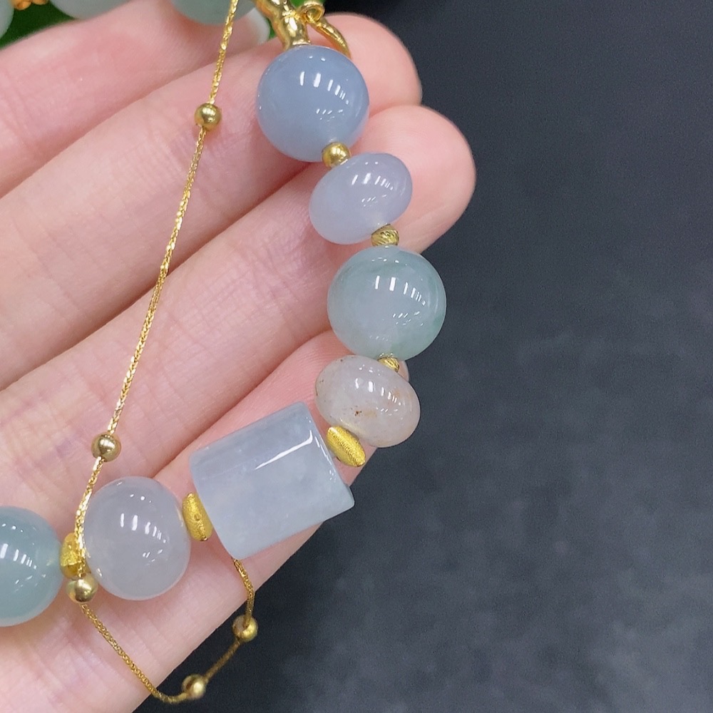 F33941168 Jadeite Bracelet Suspected Red Marked as Gold-Plated, Chain Unmarked Surface Gold Content 75%, Other Unmarked Surfaces Gold Content 63%, Total Weight Approx. 25.7g, Size 9.9mm