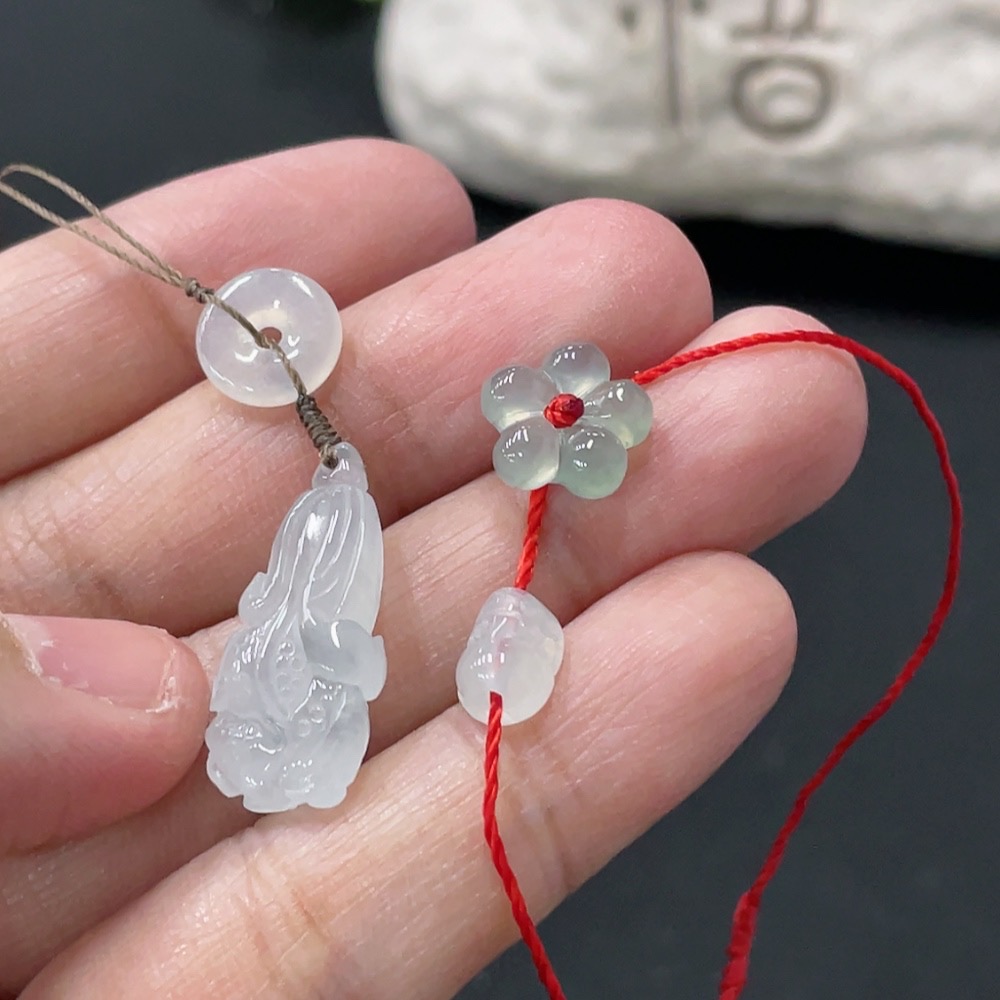 F35081192 Jadeite Pendant Bracelet Sell as a Lot