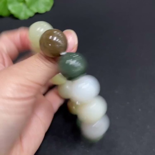 H34072204 Hetian Jade Bracelet Approx. 15.8mm Total Weight Approx. 80g