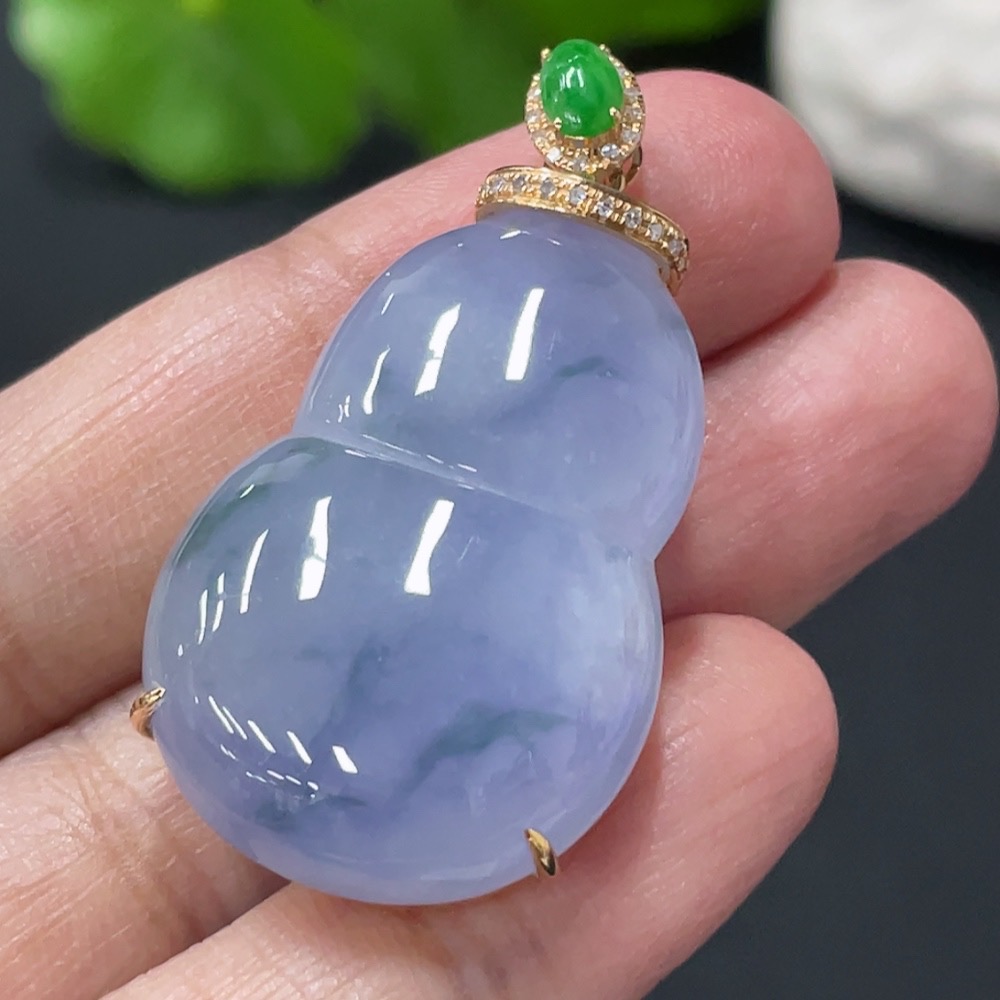 F30557910 Jadeite Gourd Inlaid Pendant 18K Gold Inlaid Total Weight Approx. 10.79g