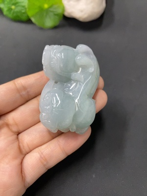 F15647251 JadeitePi Xiu Pendant