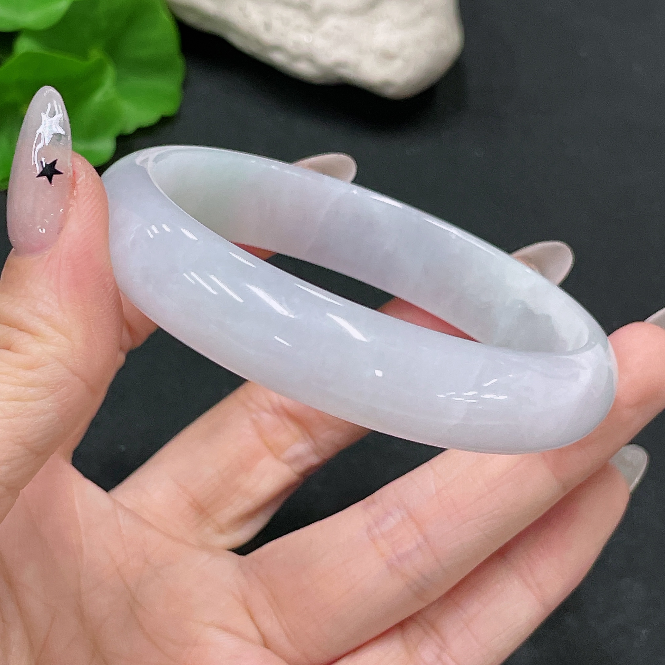 F35104087 Jadeite Round Bangle Size 59.5 Total Weight Approx. 48.74g with Crack