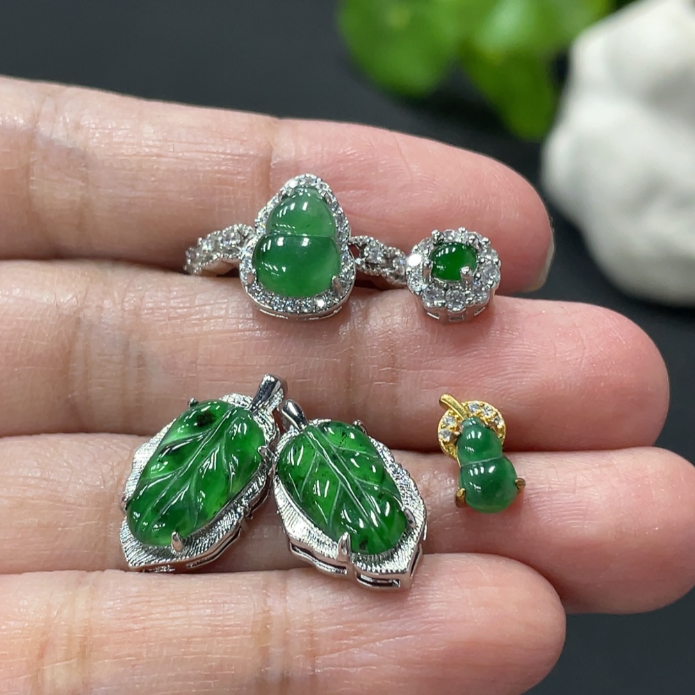 F34071204 Jadeite Inlaid Pendant Ring Earrings Sell as a Lot Non-Gold