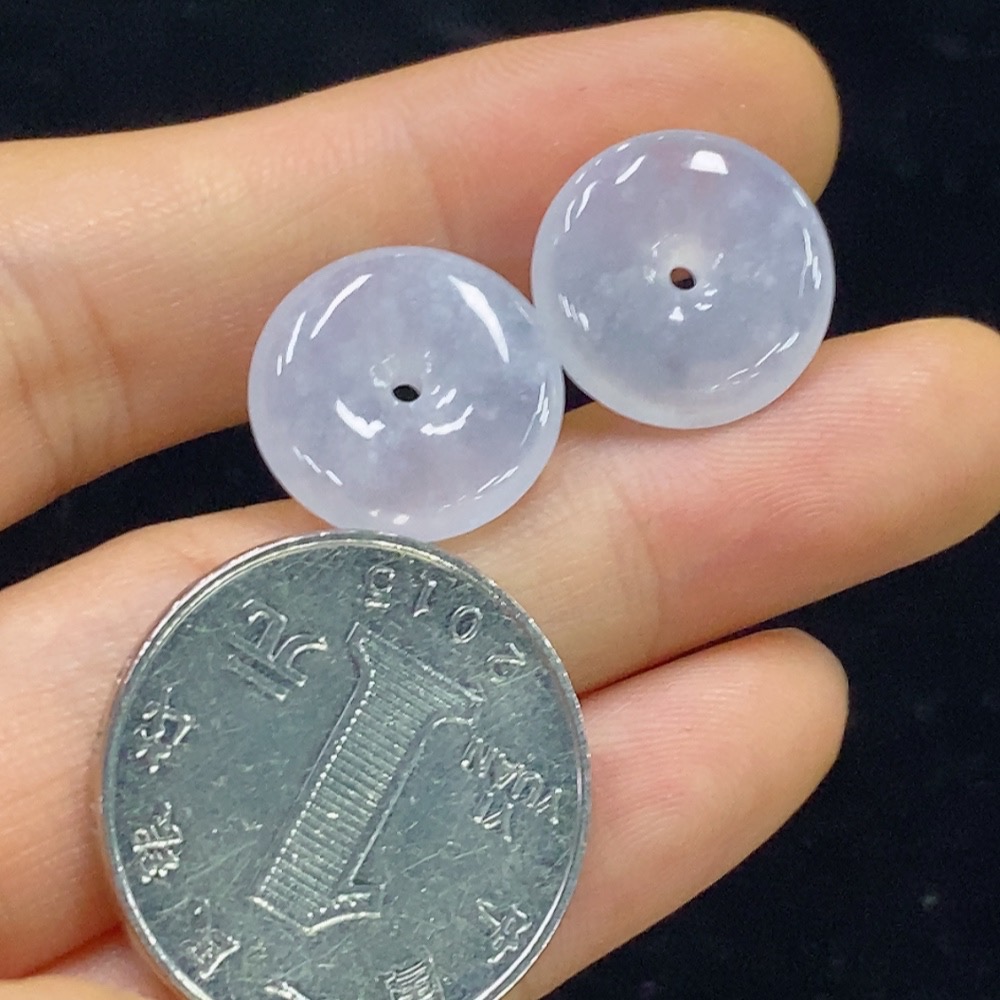 F35134745 Jadeite Peace Knot Pendants Sell as a Lot