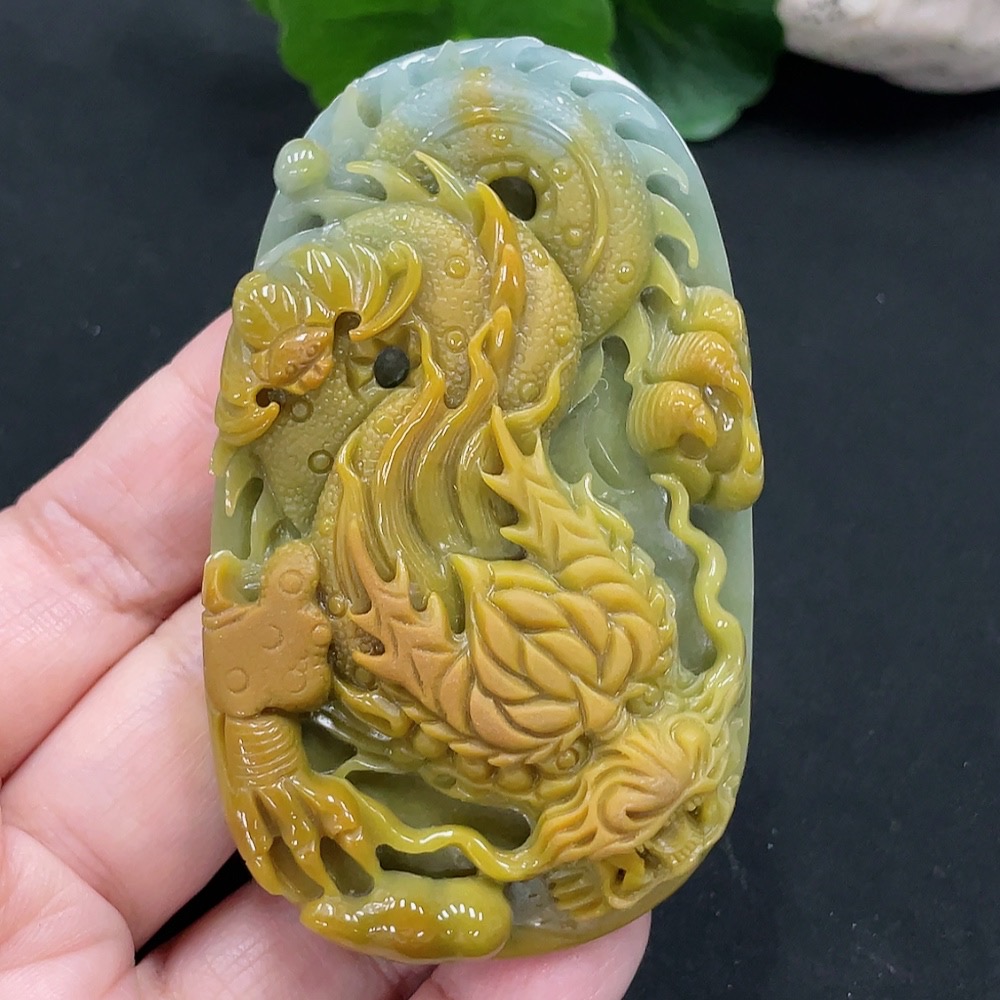 F29420076 Jadeite Dragon Pendant Total Weight Approx. 80.2g