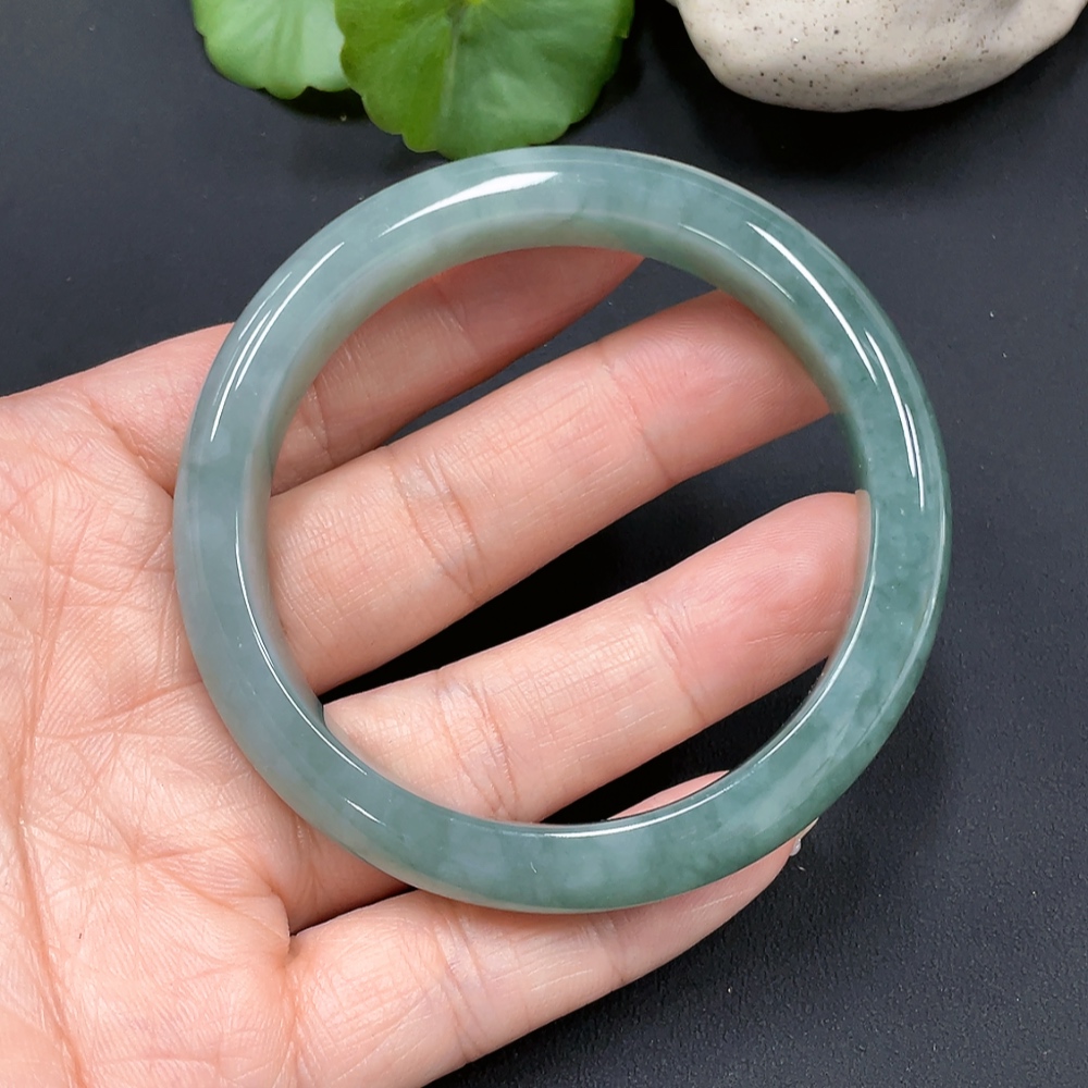F15639228 Jadeite Regular Bangle, Size 54.2