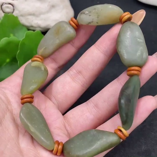 H32751306 Hetian Jade Bracelet, Undetermined Skin Color Origin, Non-Hetian Jade Beads, Contains Other Mineral Components, Total Weight Approximately 55.8g