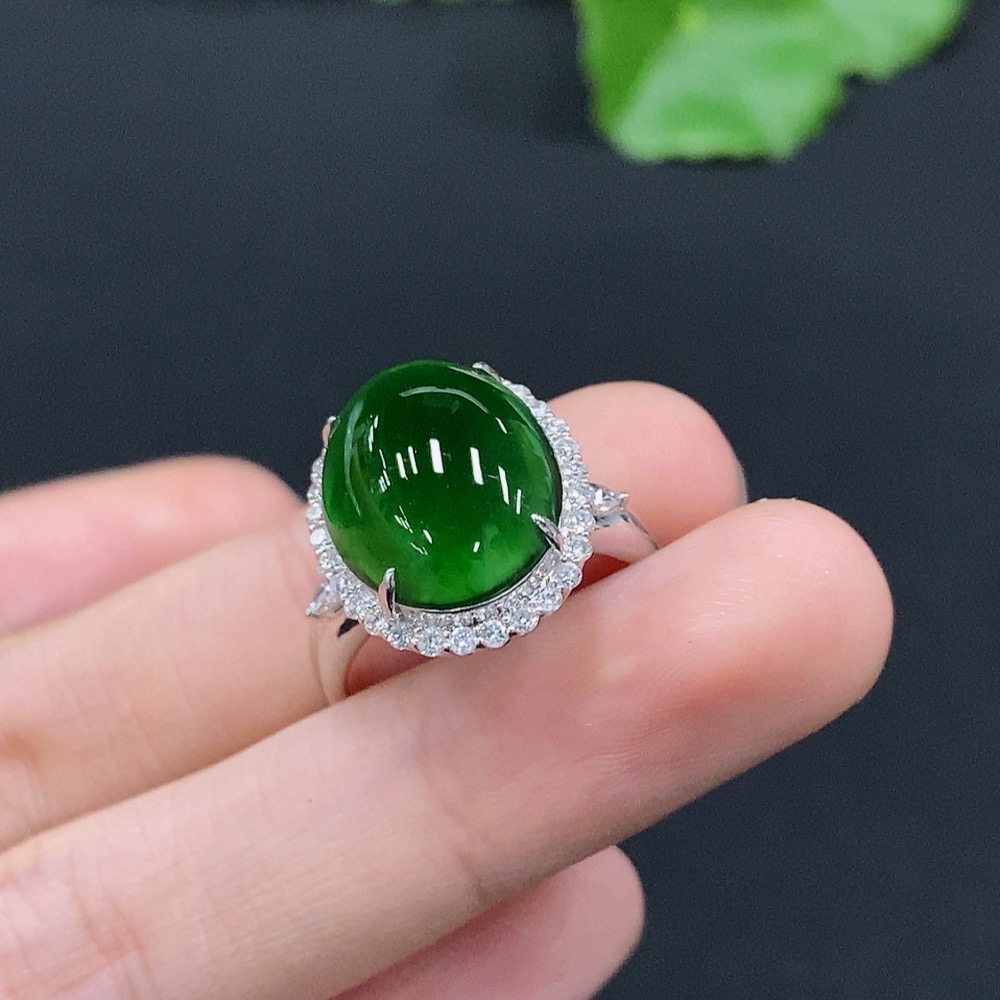 F31629401 Jadeite Cabochon Ring with 18K Gold, Size 15, Accented with Diamonds, Total Weight Approx. 4.27g