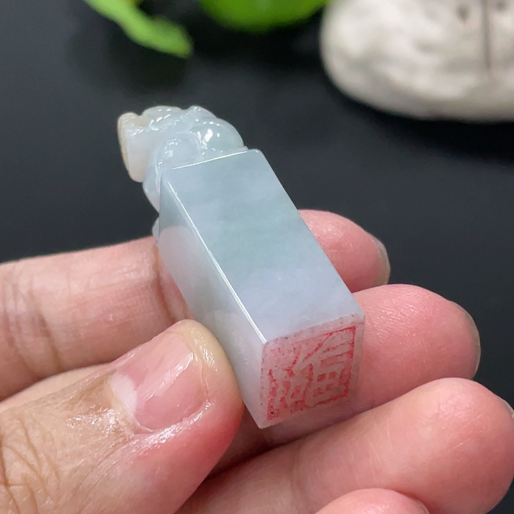 F30493739 Jadeite Pi Xiu Seal Total Weight Approx. 16.4g Color Origin Undetermined