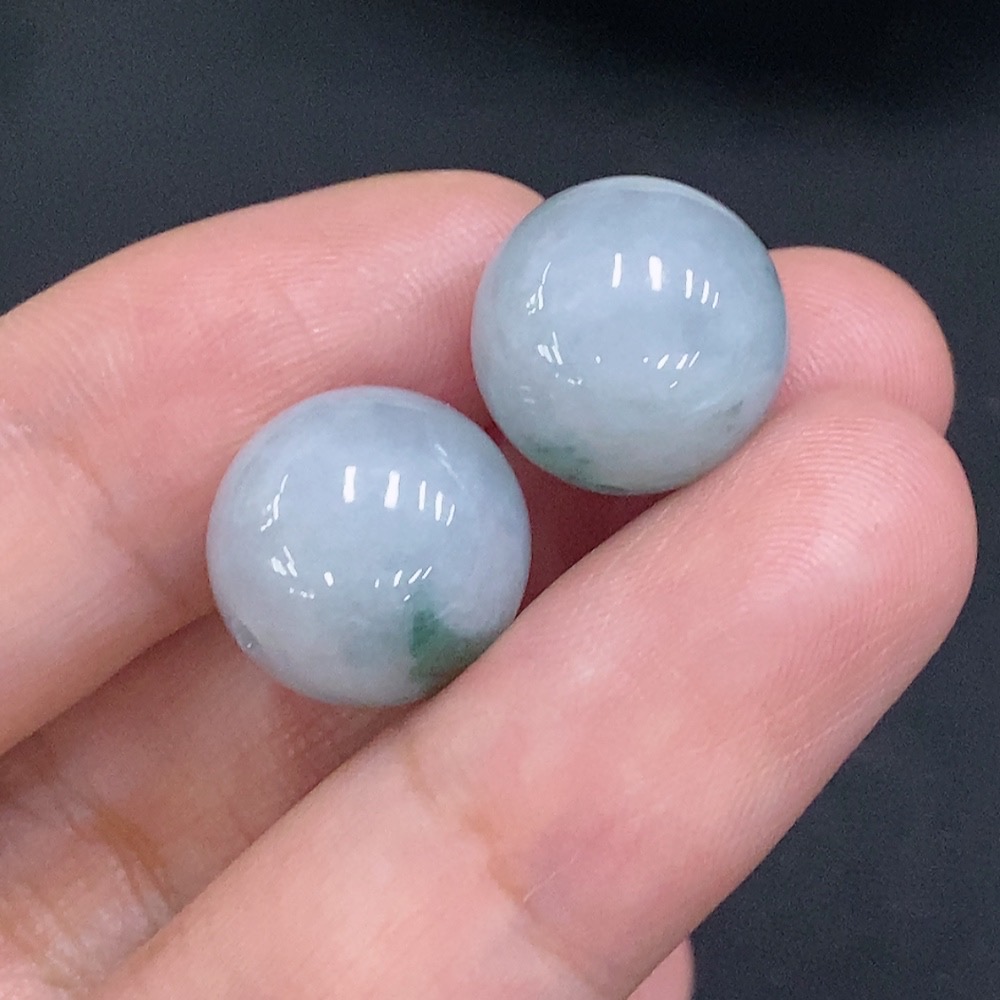 F32741783 Jadeite Beads Sell as a Lot