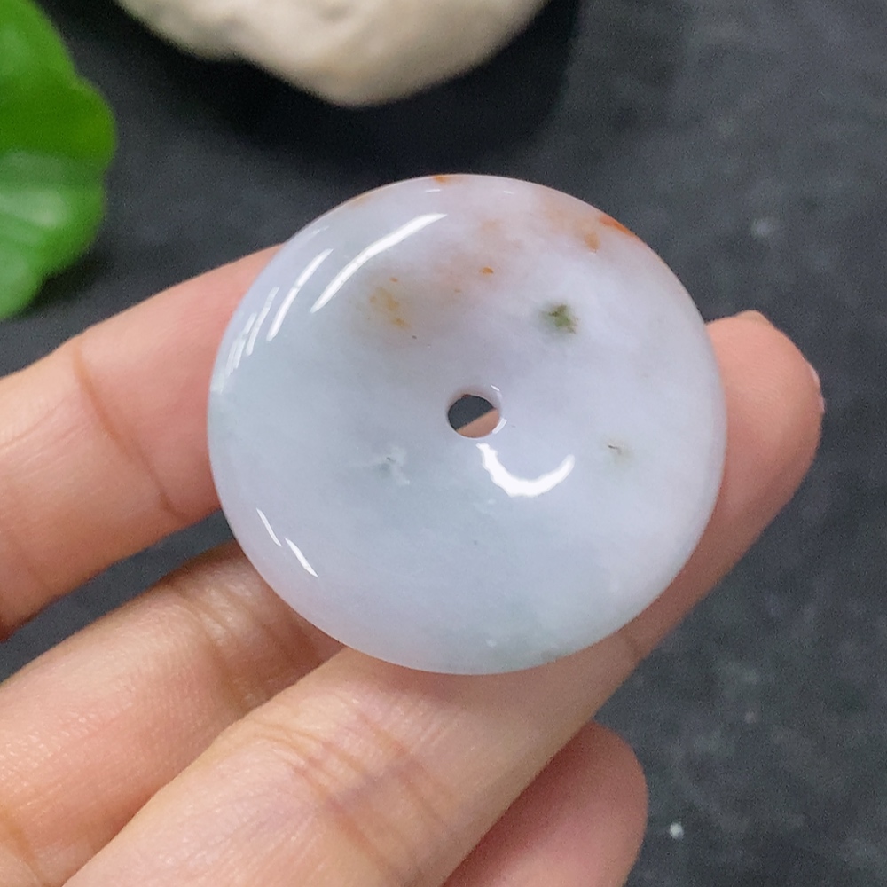 F34041947 Jadeite Pendant Peace Knot, Total Weight Approximately 11.29g, Undetermined Cause of Yellow Part Color