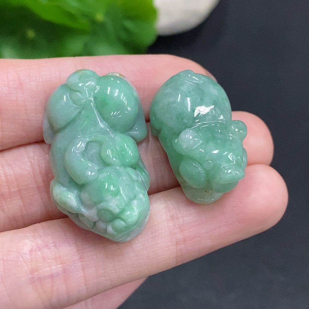 F35078833 Jadeite Pendants Sell as a Lot