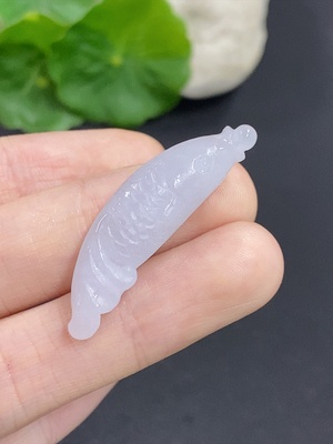 F42967248 翡翠毛货年年有余挂件 货品总重约3.7克