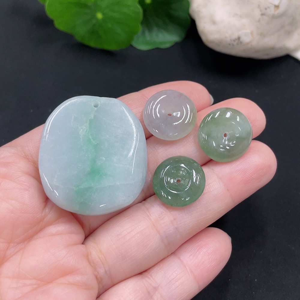 F31642790 Jadeite Pendants Sell as a Lot