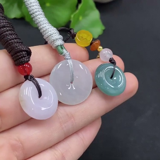 F33866399 Jadeite safety buckle pendant with non-A grade beads